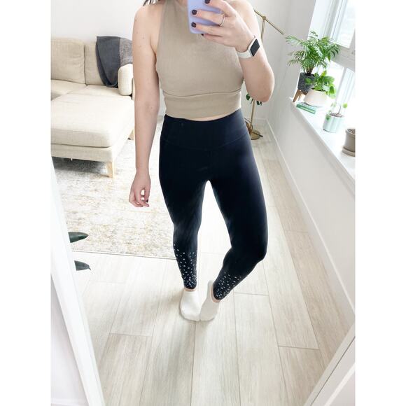 Soulcycle SOUL Black Grommet Leggings Size Medium - Picture 1 of 7